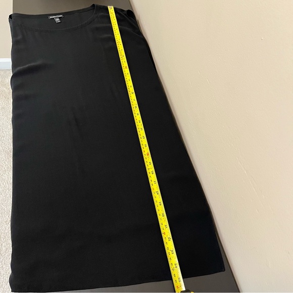 Eileen Fisher 100% Silk Long Sleeveless Top - Picture 15 of 16